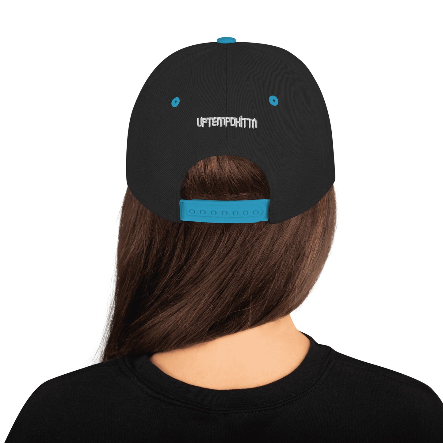 Gestickt Snapback-Cap mit weißer Schrift